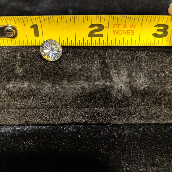 Large cubic zirconia loose stone - Picture 5 of 5